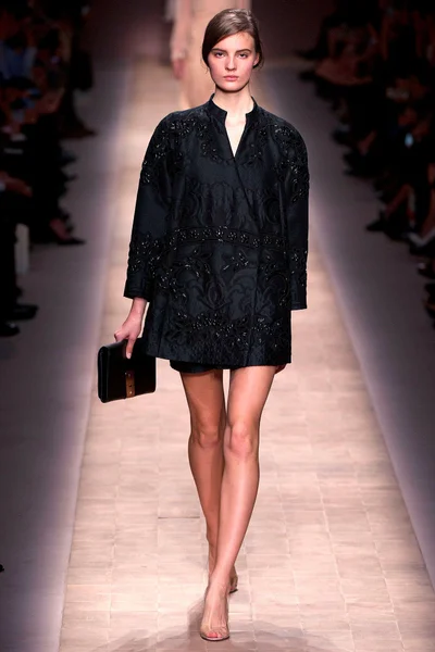 Look 29